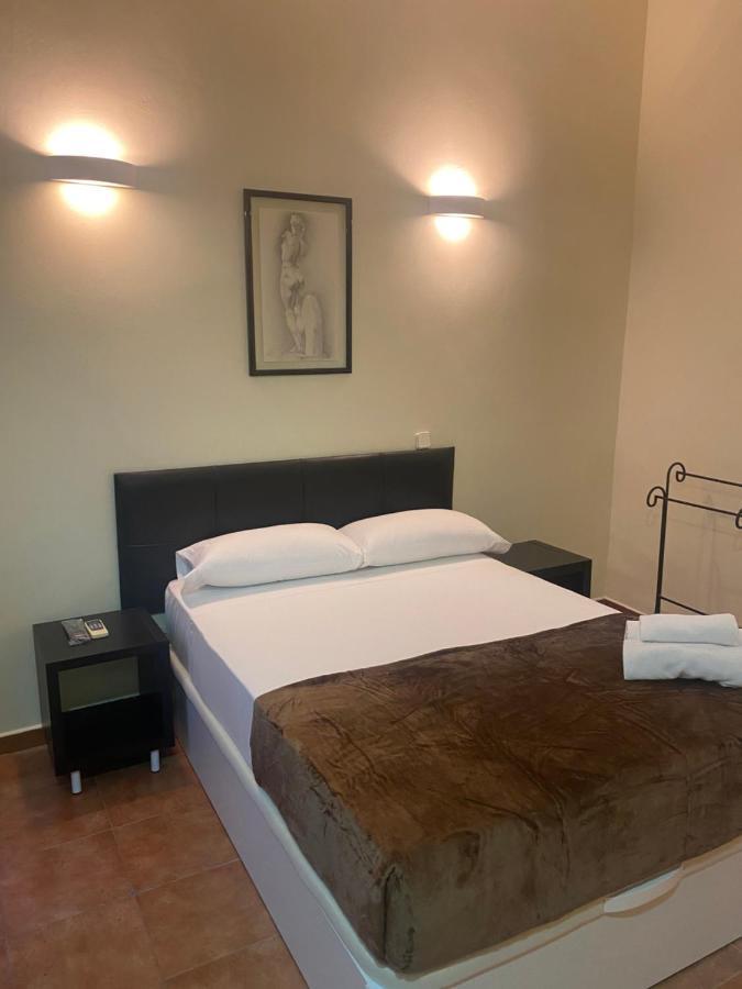 Hostal Alaska مدريد المظهر الخارجي الصورة