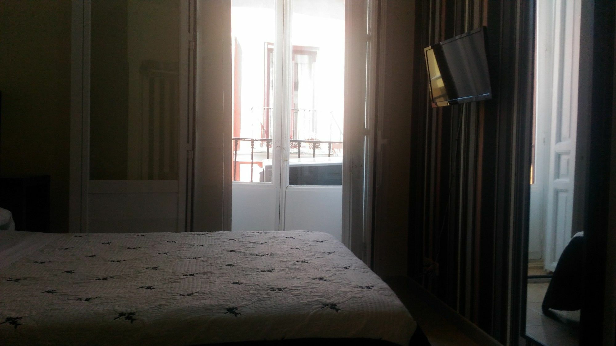 Hostal Alaska مدريد المظهر الخارجي الصورة