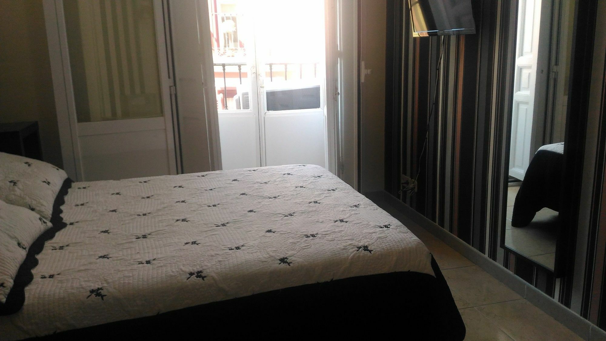 Hostal Alaska مدريد المظهر الخارجي الصورة