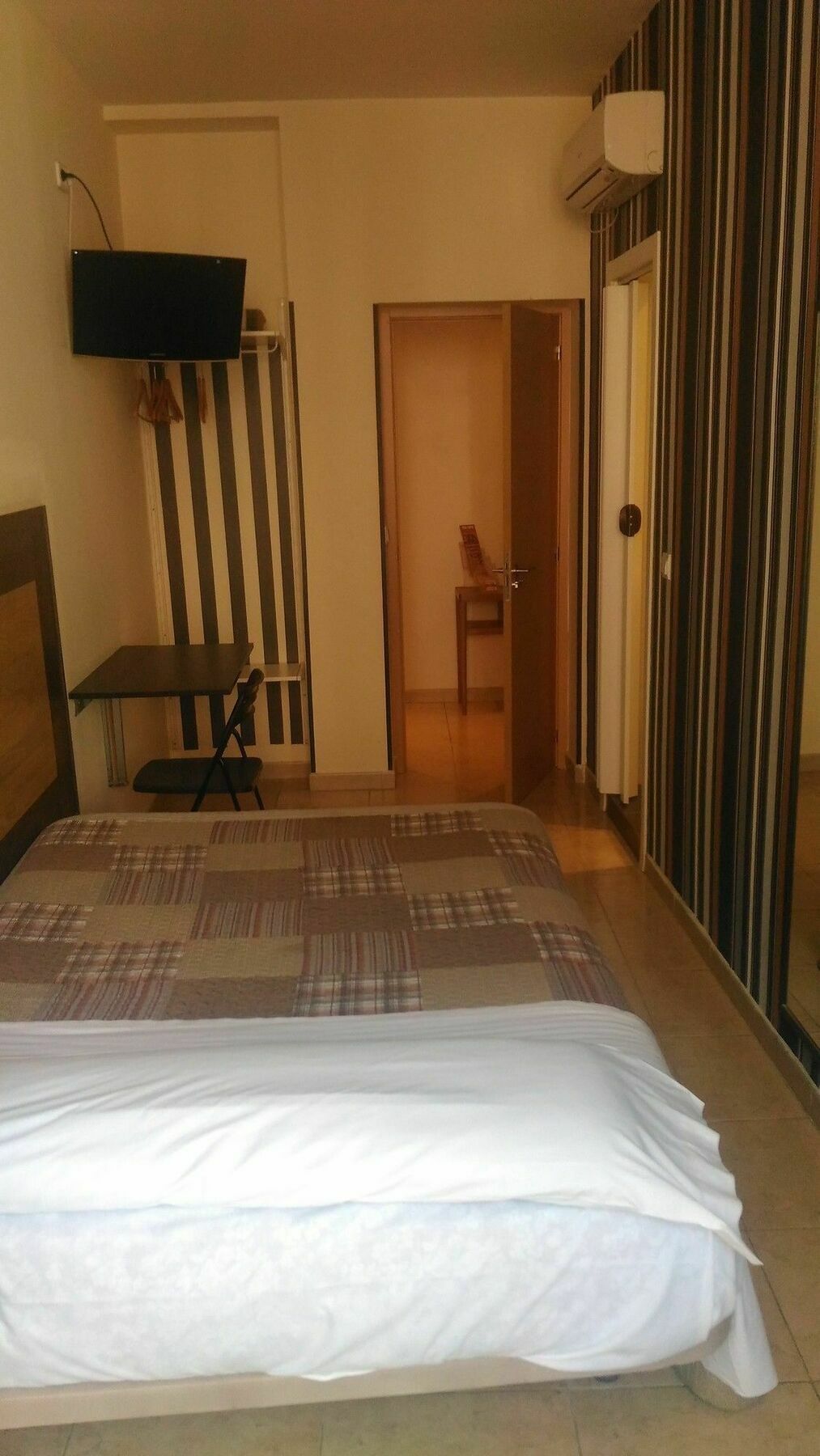 Hostal Alaska مدريد المظهر الخارجي الصورة